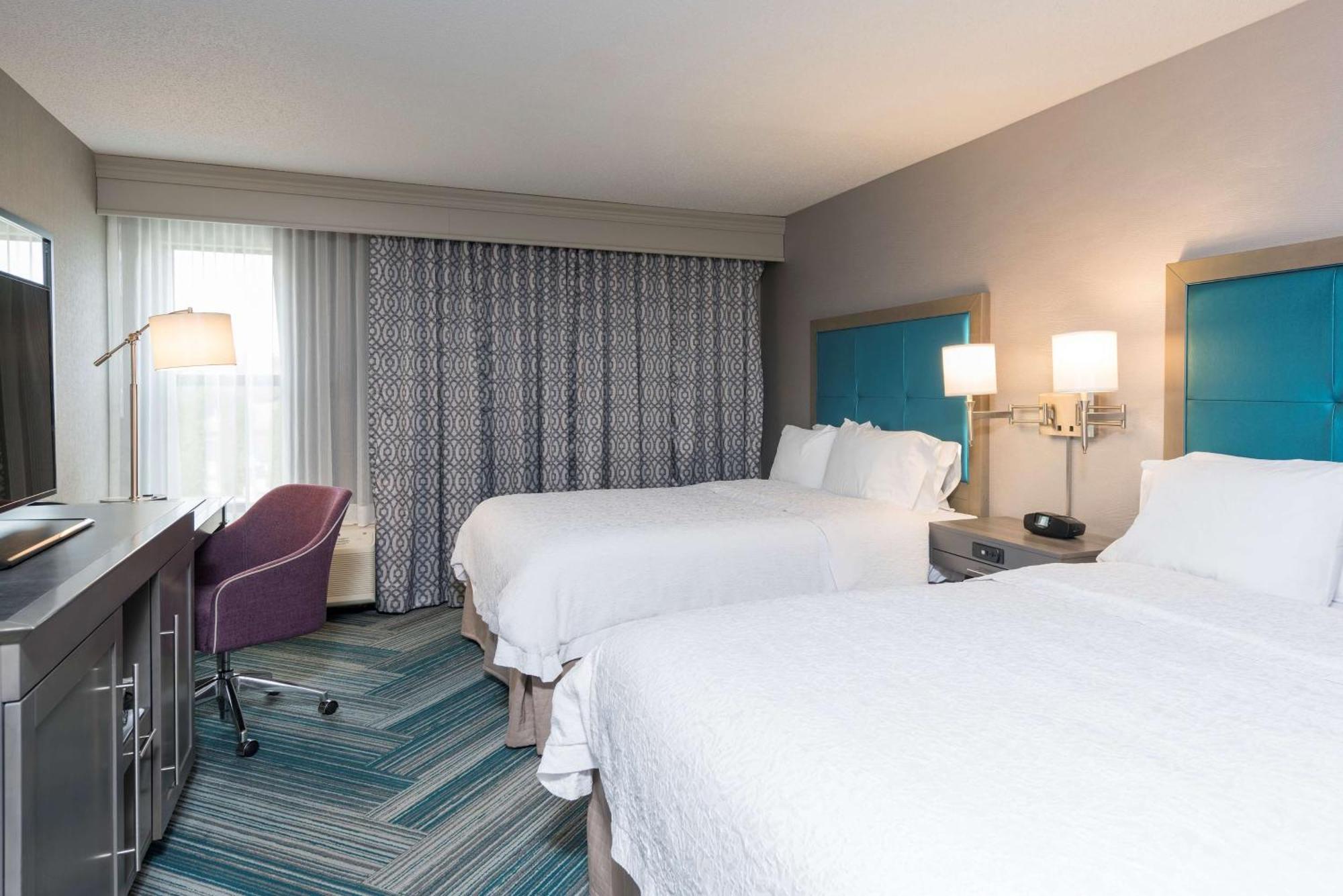 Hotel Hampton 3*