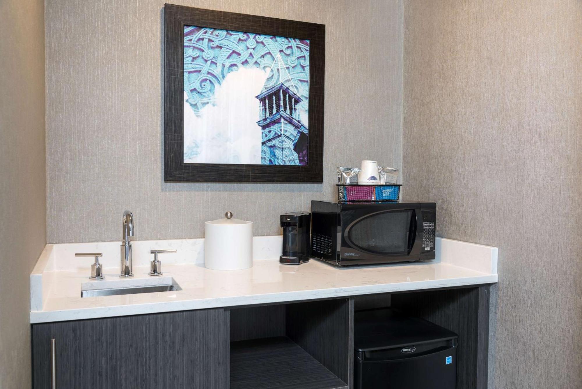 Hampton Hotel Midland